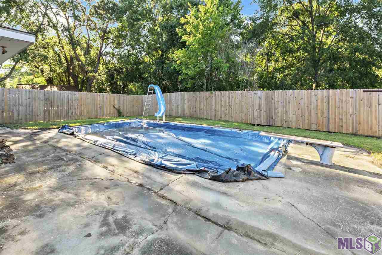9561 Rustling Oaks Drive Baton Rouge, LA 70818 - Photo 16 of 17