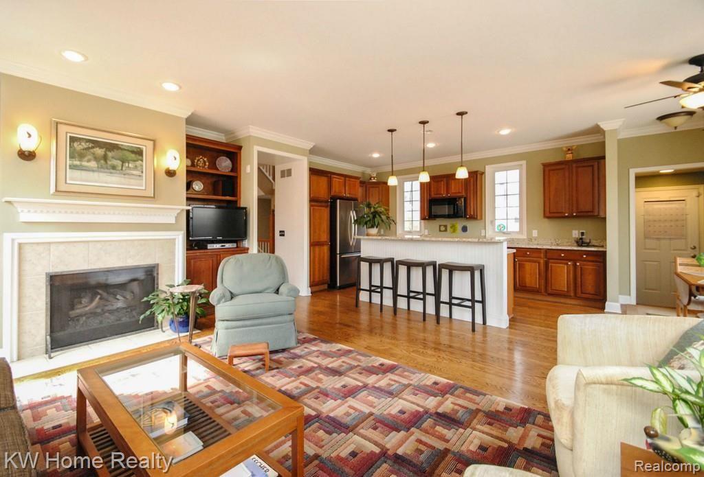 1627 Derby Road Birmingham, MI 48009 - Photo 9 of 34 Kitchen - FR (2).jpg