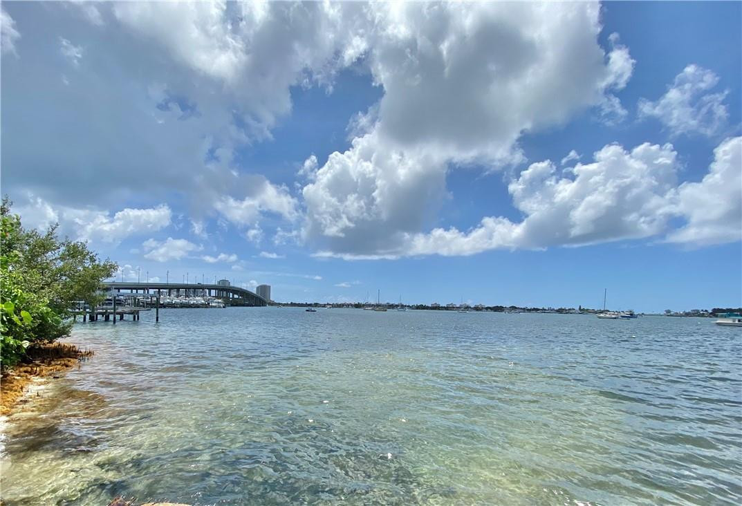 201 East 24th Street Riviera Beach, FL 33404 - Photo 22 of 27 Photo 22