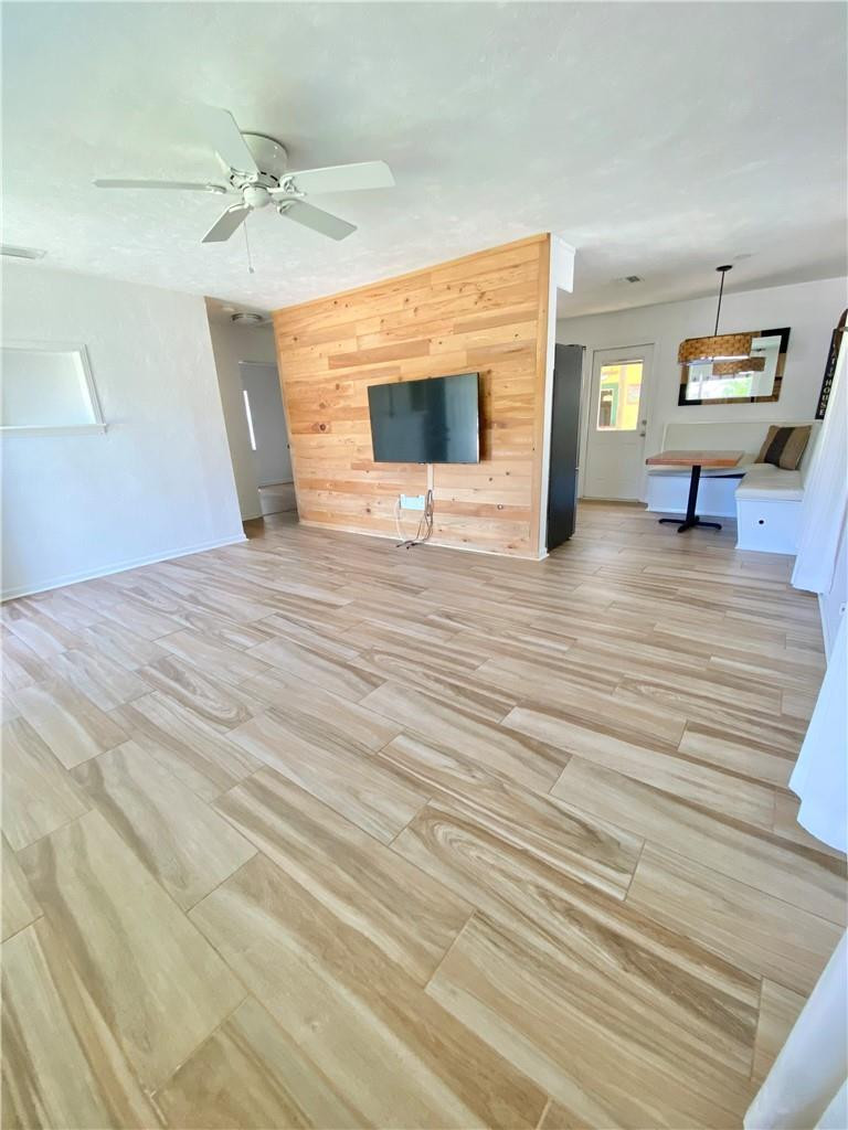 201 East 24th Street Riviera Beach, FL 33404 - Photo 7 of 27 Photo 7