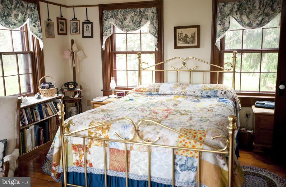 330 Highview Road Tracys Landing, MD 20779 - Photo 18 of 29 Bedroom (Master)
