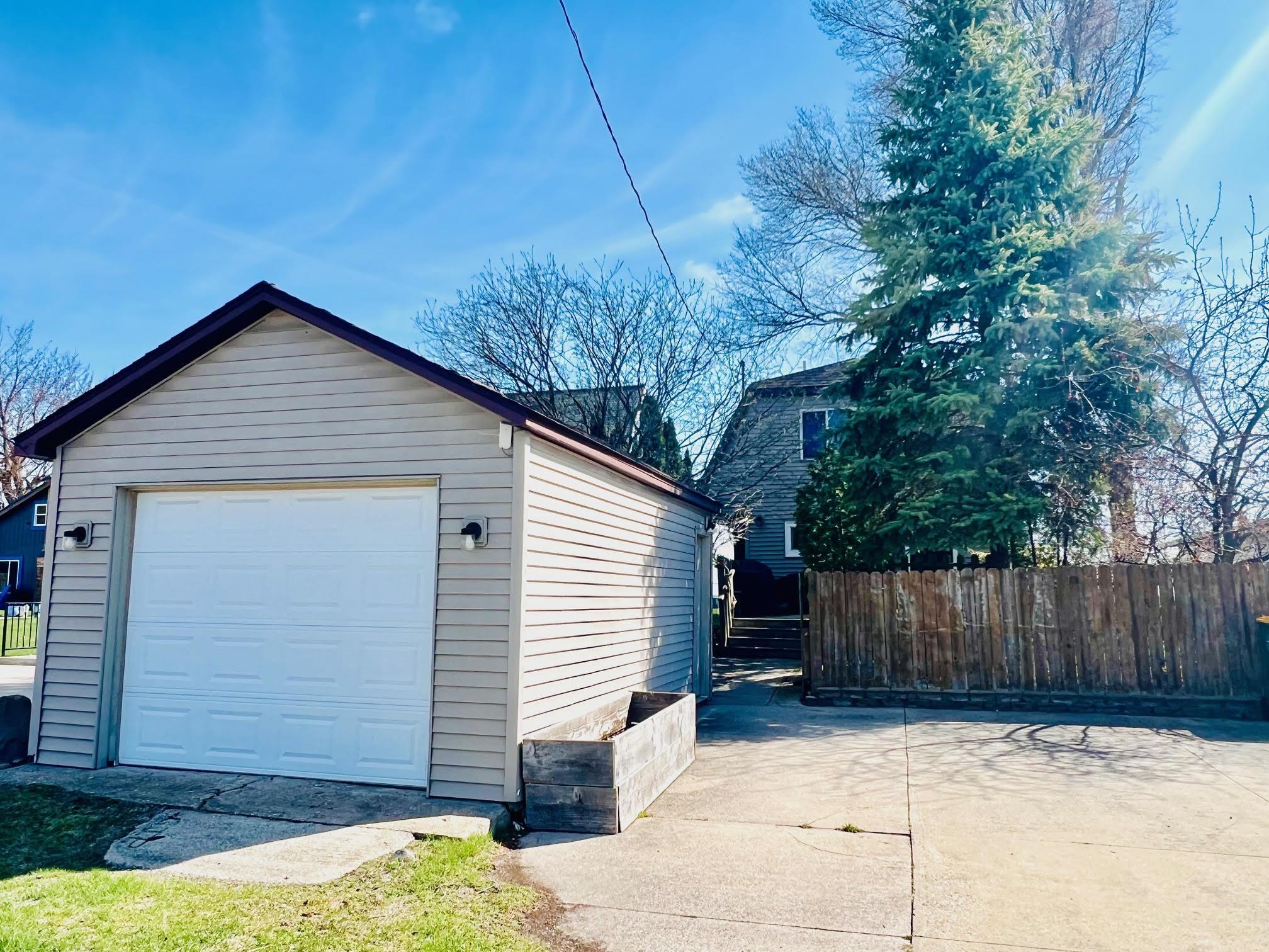 356 Killarney Beach Road Bay City, MI 48706 - Photo 45 of 47