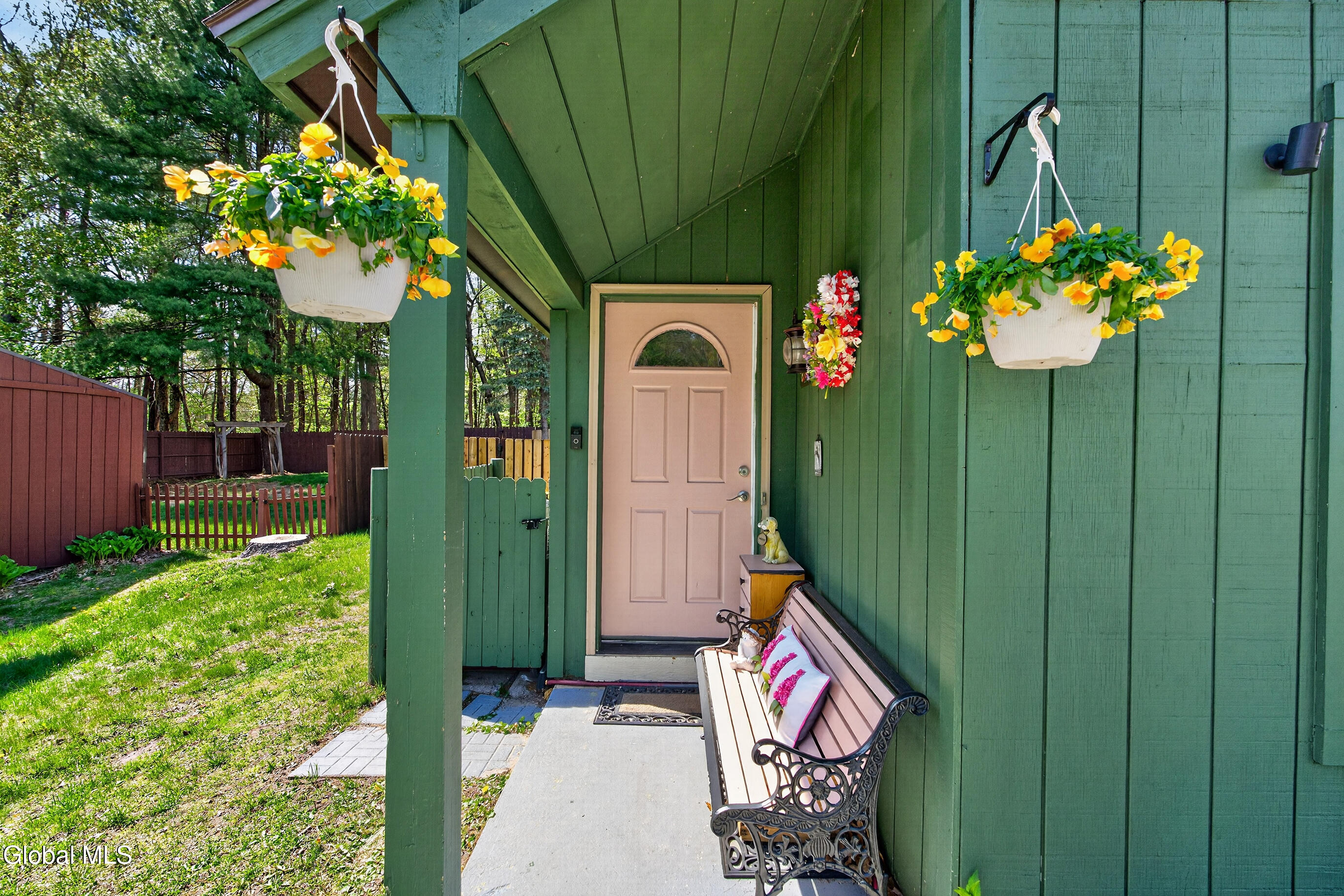 28 Thimbleberry Road Malta, NY 12020 - Photo 3 of 51 005-28-Thimbleberry-rd-Ballston-Spa-NY-1