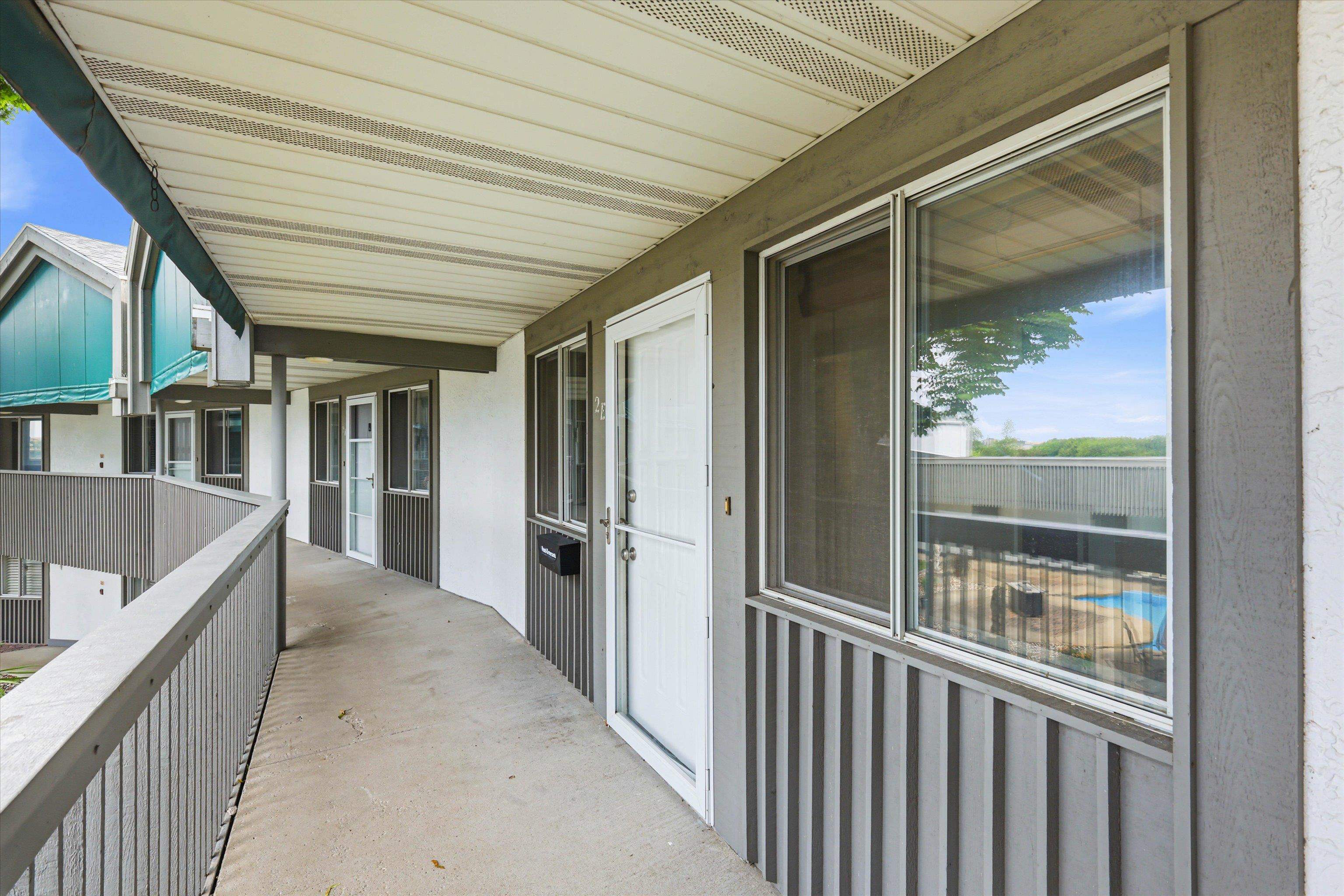 1001 South Oneida Street, Unit 2E Appleton, WI 54915 - Photo 2 of 29