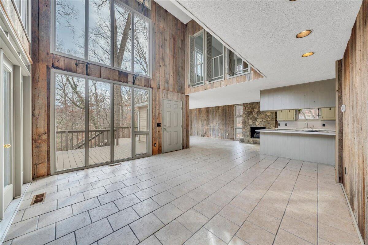 2768 Lake Retreat Road Huddleston, VA 24104 - Photo 30 of 92 18-MIB02551