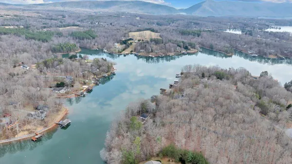 $1,600,000 | 2768 Lake Retreat Road, Huddleston, VA 24104