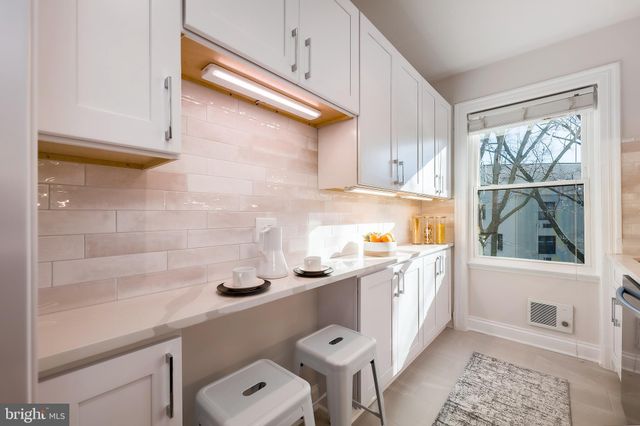 $515,000 | 3100 Connecticut Avenue Northwest, Unit 430, Washington, DC 20008