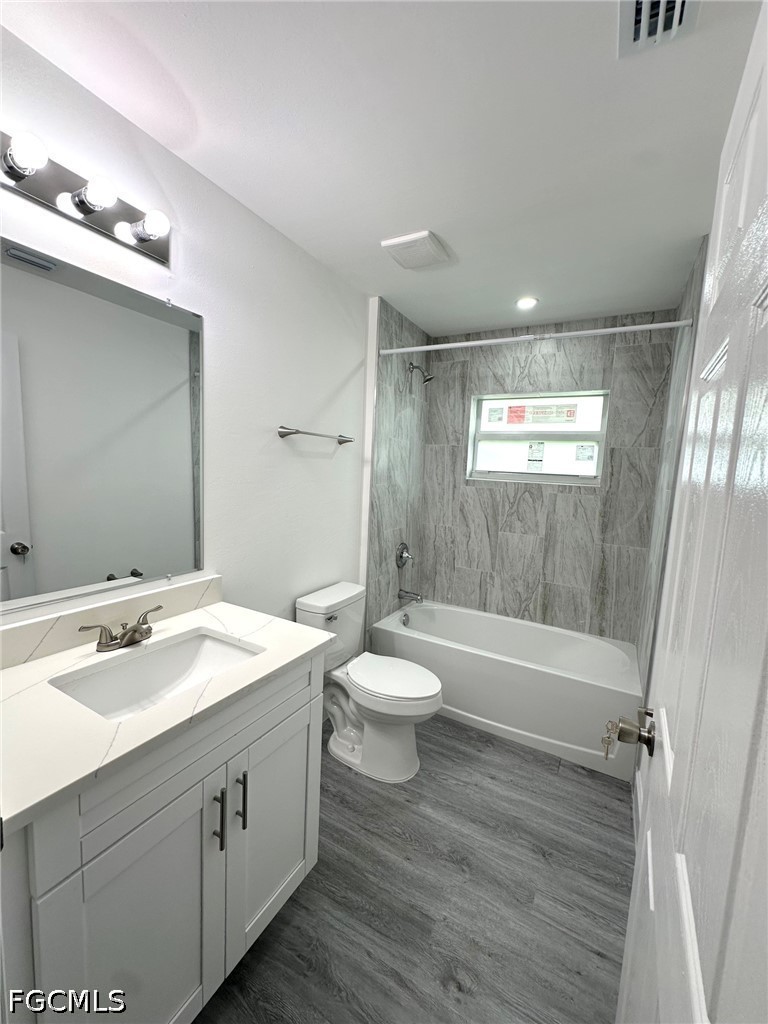 414 Miramar Road Fort Myers, FL 33905 - Photo 4 of 10 Gallery Image 4