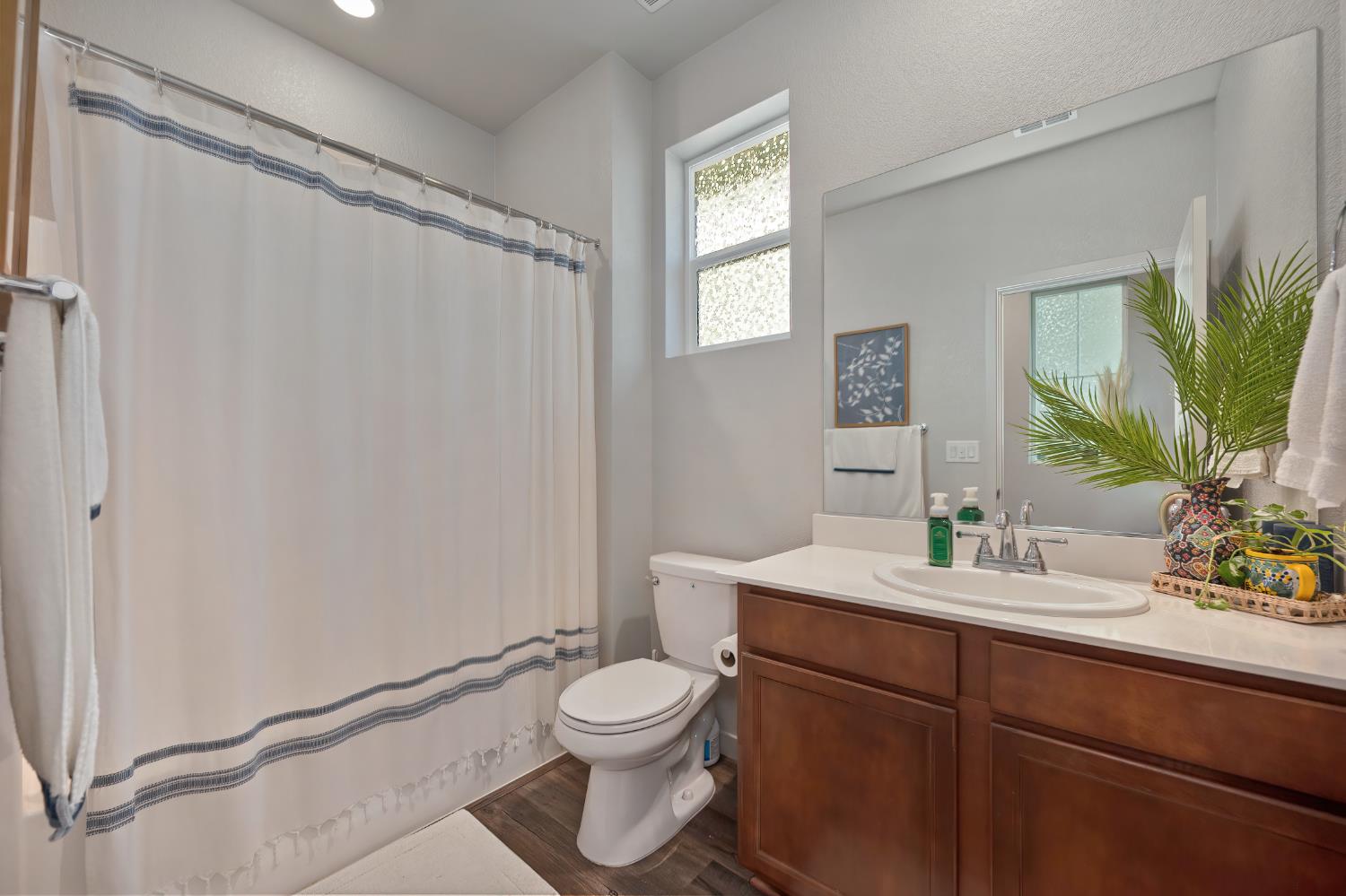 4236 Roanne Way Rancho Cordova, CA 95742 - Photo 8 of 31