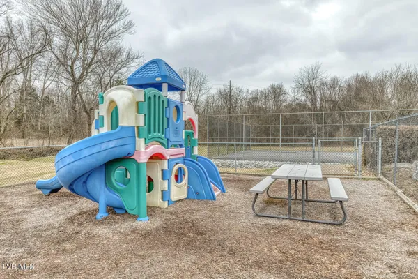 $299,900 | 166 Bentley Parc, Unit 42, Johnson City, TN 37615