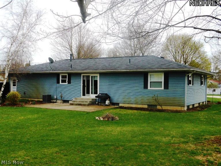 1109 Chaparrel Road Southwest Hartville, OH 44632 - Photo 2 of 9 Gallery Image 2