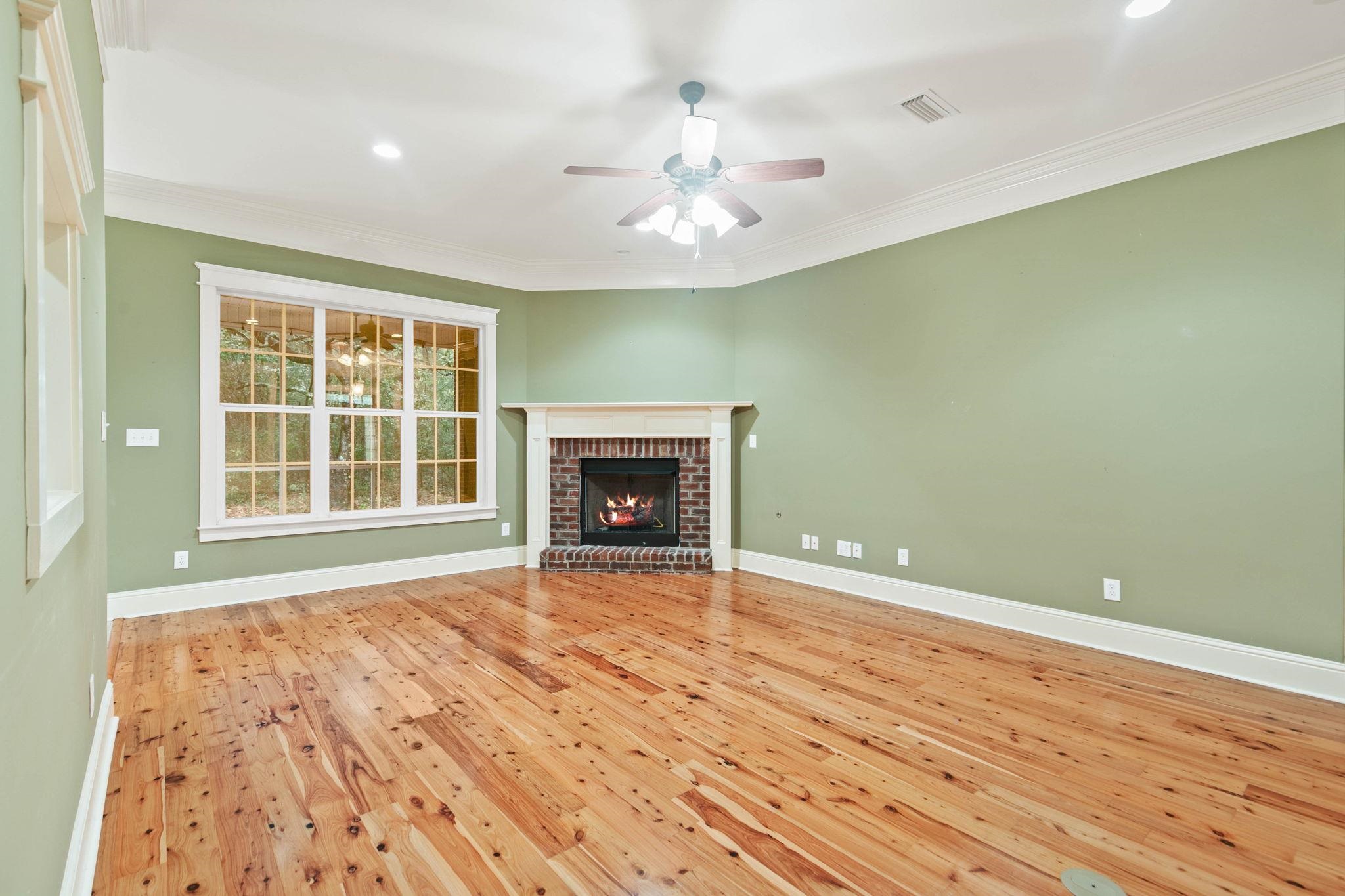 8955 North Lamhatty Lane Daphne, AL 36526 - Photo 14 of 73 Living Room