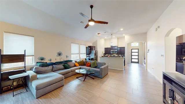 $2,500 | 14735 Garner Falls Trail, Humble, TX 77396