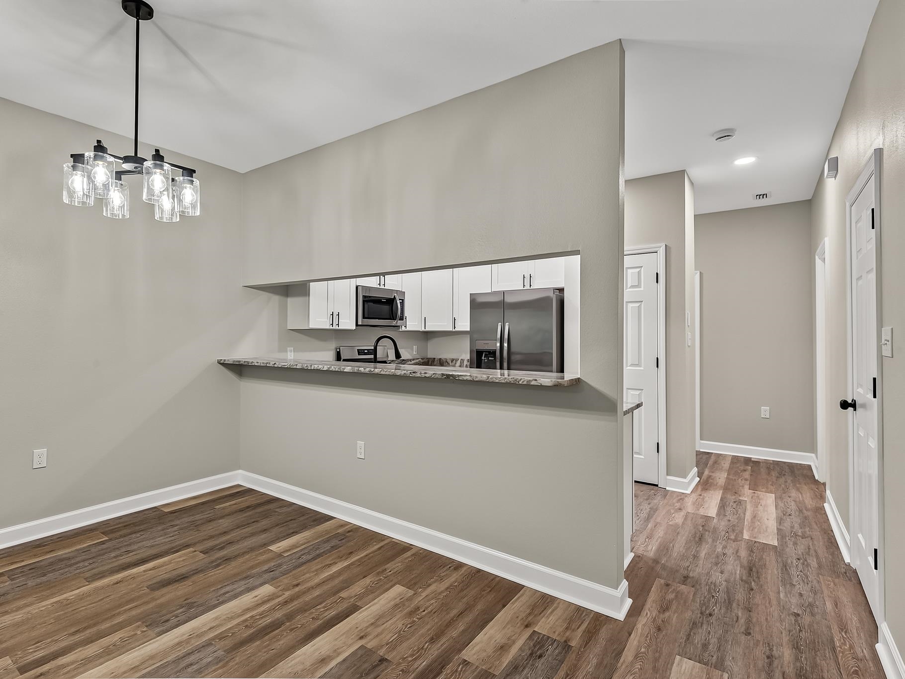 1320 Hendrix Road, Unit 904 Tallahassee, FL 32301 - Photo 5 of 46 Gallery Image 5