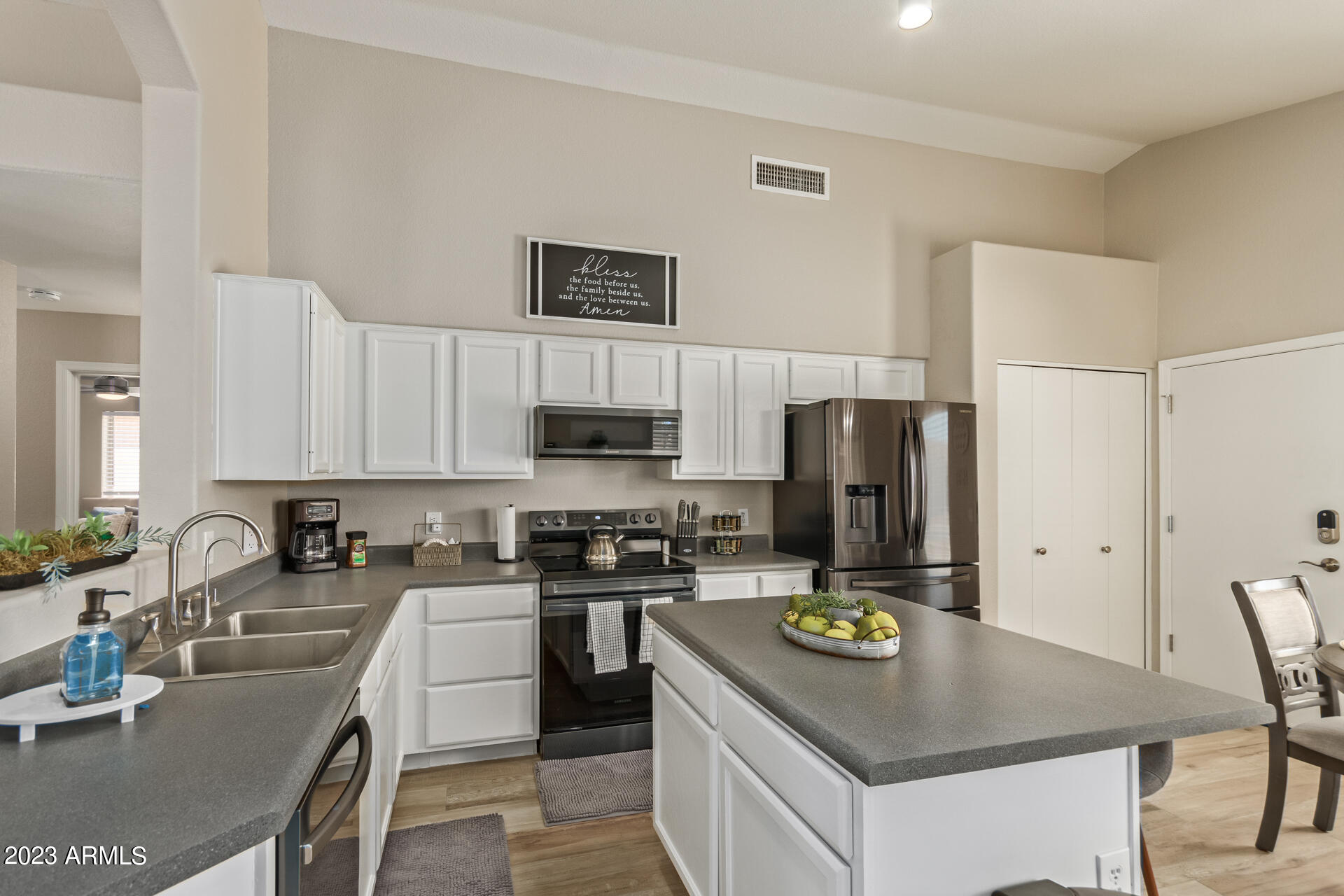 3064 East Millbrae Lane Gilbert, AZ 85234 - Photo 11 of 79 0012-11 - Millbrae