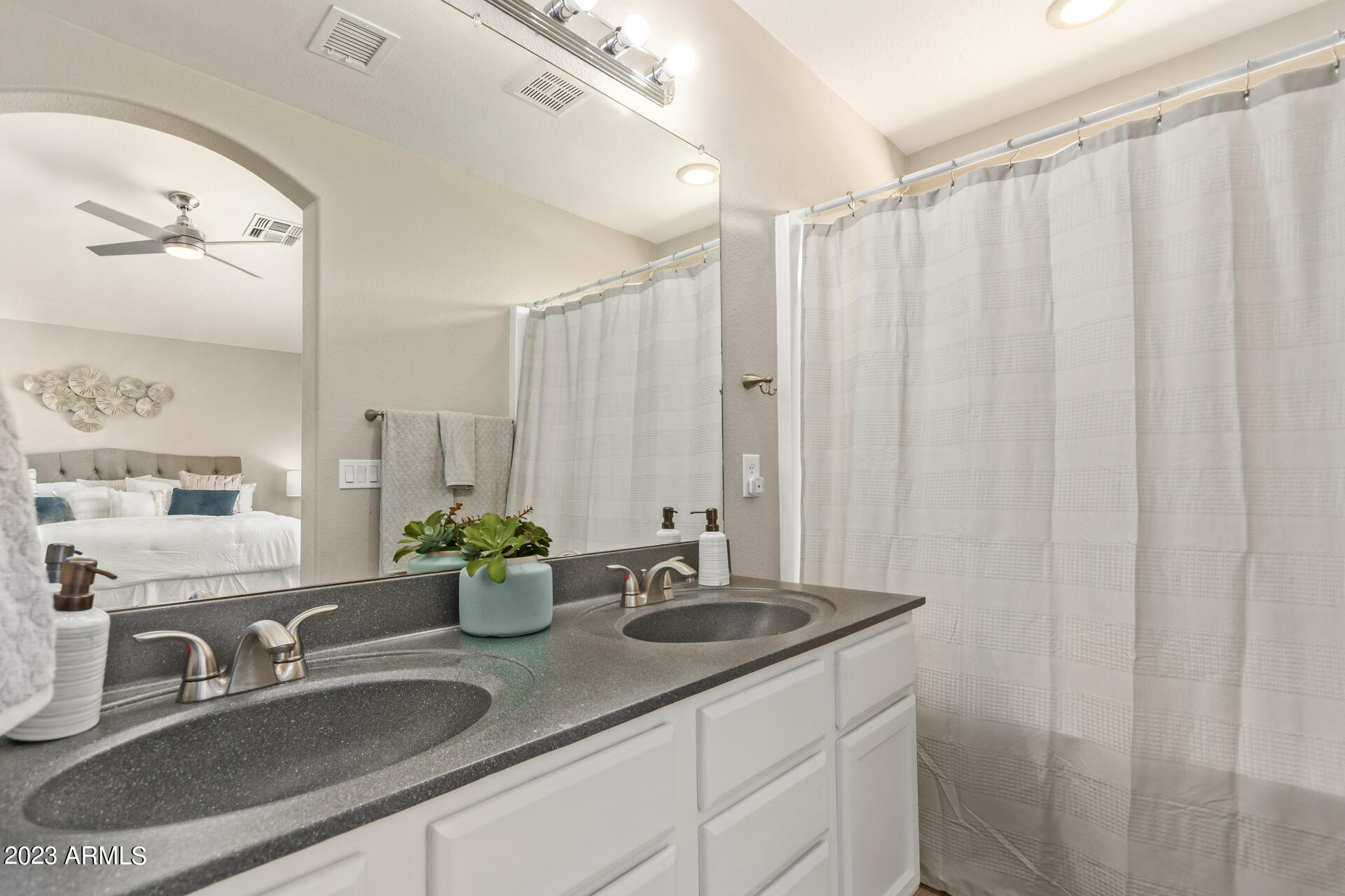 3064 East Millbrae Lane Gilbert, AZ 85234 - Photo 18 of 79 0019-19 - Millbrae