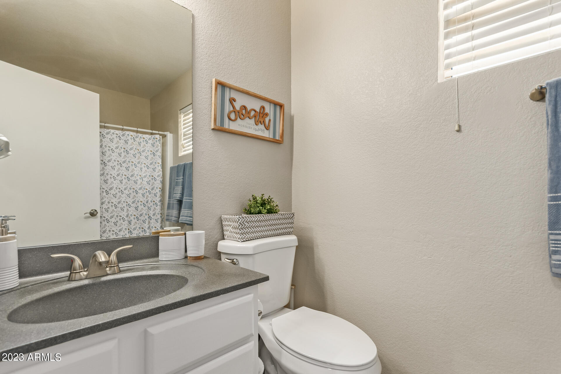 3064 East Millbrae Lane Gilbert, AZ 85234 - Photo 29 of 79 0030-29 - Millbrae