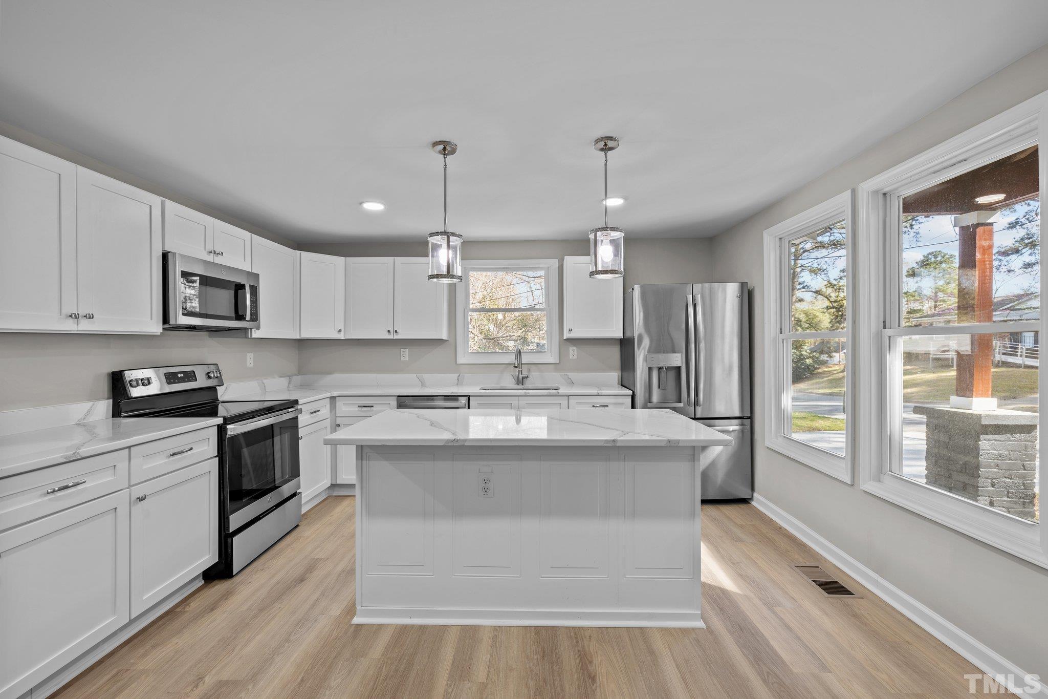 2908 Woods Place Raleigh, NC 27607 - Photo 23 of 38