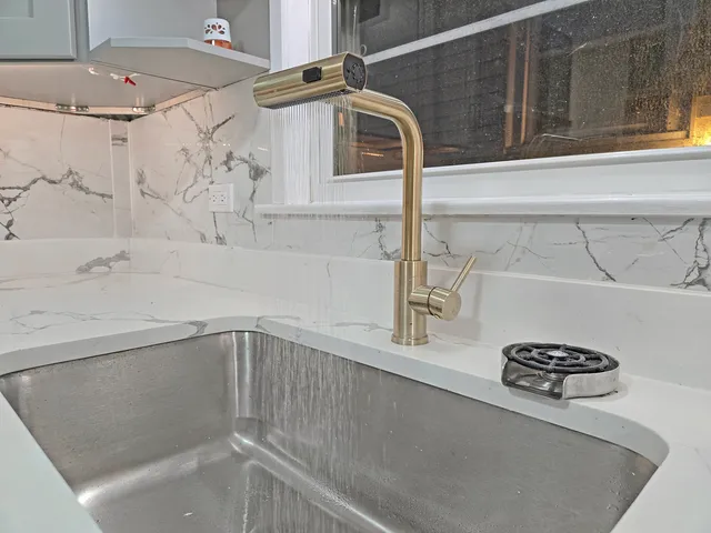a close view of sink