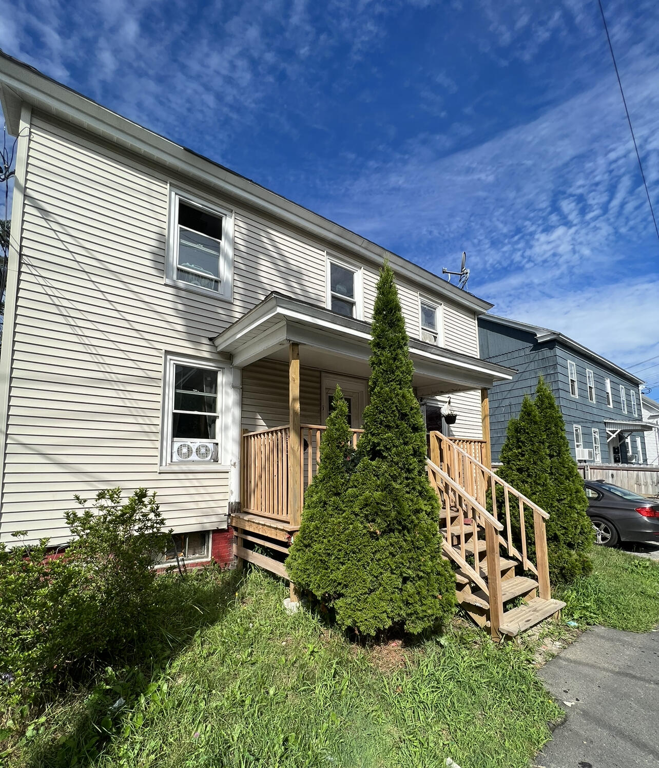 5 Shawmut Street Lewiston, ME 04240 - Photo 2 of 28 1A27C886-D2B7-4B62-8621-B4F865617C0D