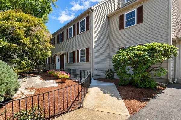 $449,900 | 12 Valiant Way, Unit 12, Salem, MA 01970