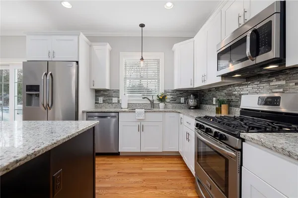 $1,150,000 | 147 Brigade Drive, North Kingstown, RI 02874