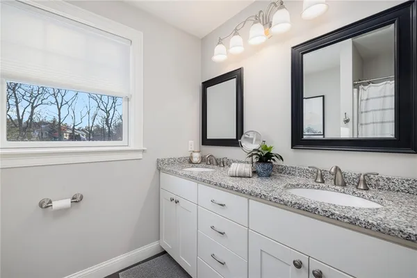 $1,150,000 | 147 Brigade Drive, North Kingstown, RI 02874