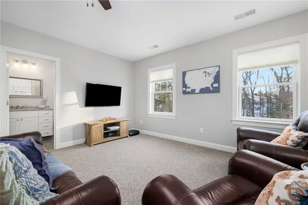 $1,150,000 | 147 Brigade Drive, North Kingstown, RI 02874