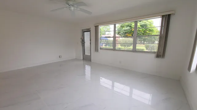 $74,900 | 405 Windsor R, West Palm Beach, FL 33417