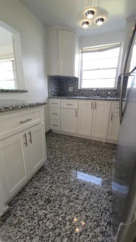 $74,900 | 405 Windsor R, West Palm Beach, FL 33417