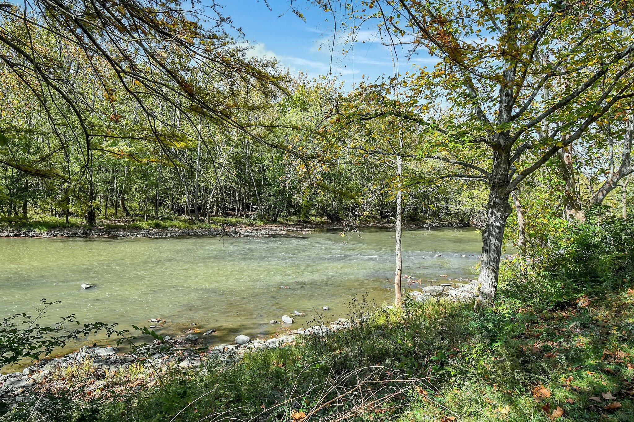 37-web-or-mls-7827-riverside-dr