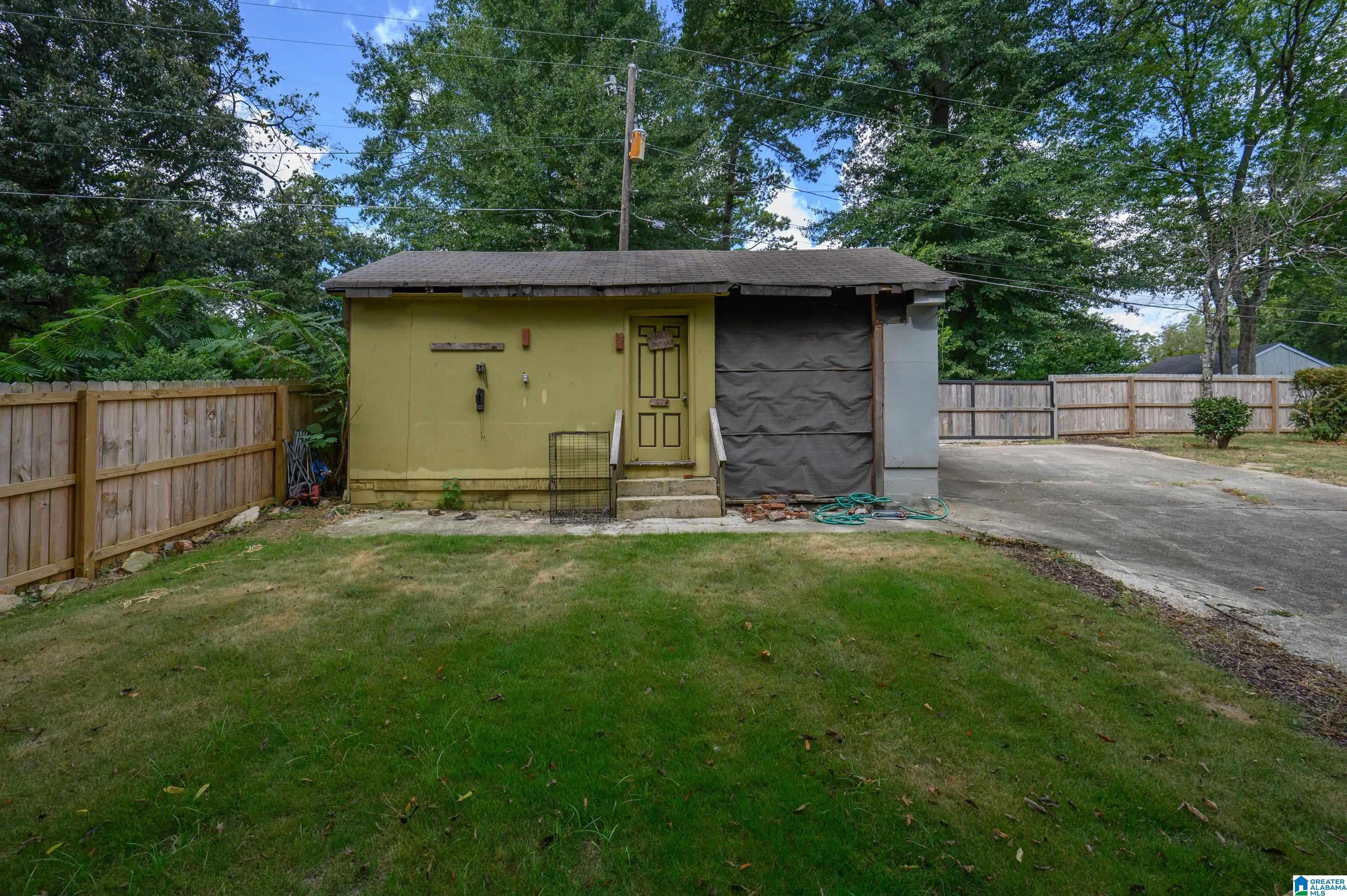 2022 Chapel Road Hoover, AL 35226 - Photo 47 of 51 Gallery Image 47