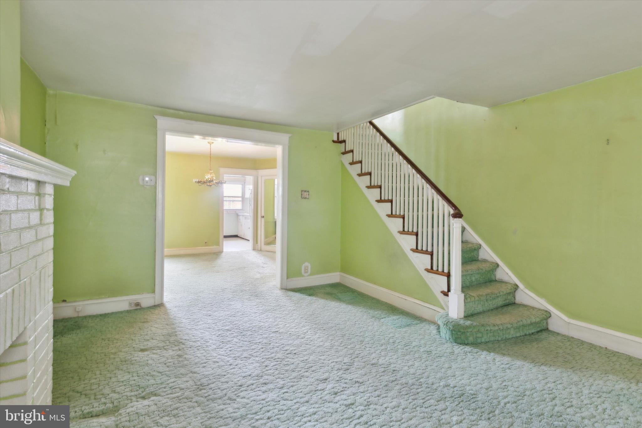 289 Copley Road Upper Darby, PA 19082 - Photo 4 of 15