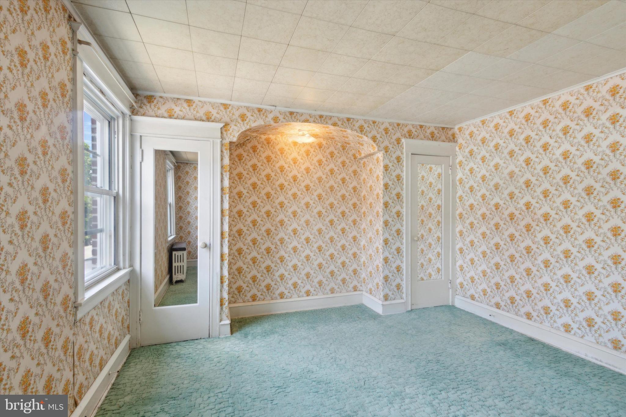 289 Copley Road Upper Darby, PA 19082 - Photo 9 of 15