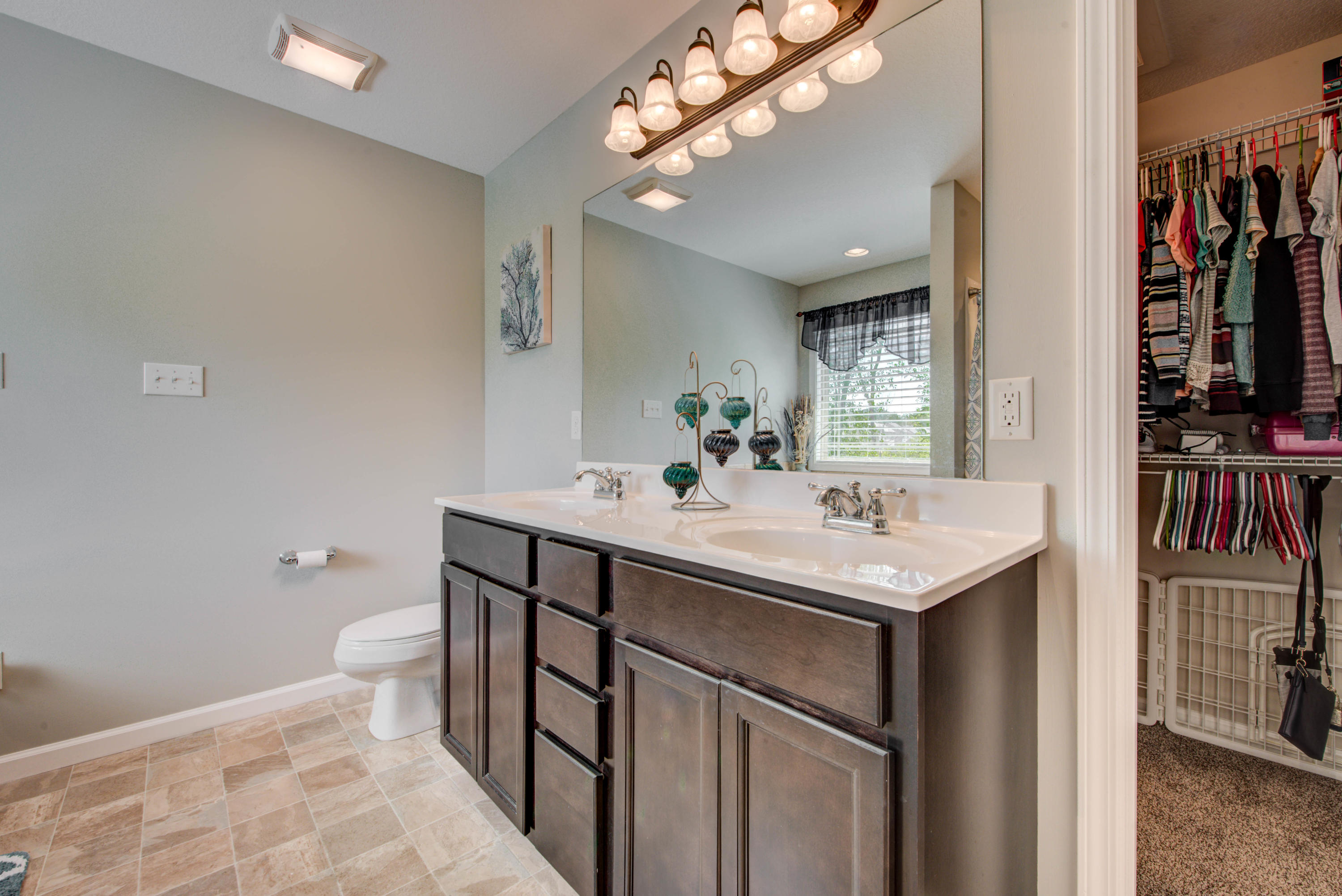 1644 Dempsey Road Knoxville, TN 37932 - Photo 18 of 32 Master Bathroom