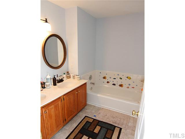 4 Rattan Bay Court Durham, NC 27713 - Photo 9 of 12 Photo 9
