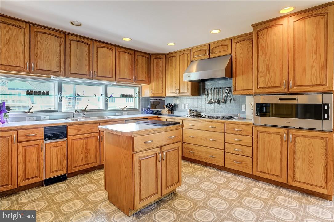 46 Butler Road Long Beach Township, NJ 08006 - Photo 13 of 35