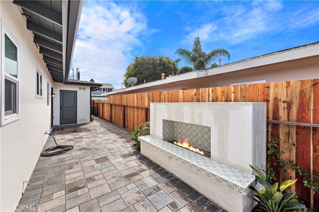 130 West Mariposa San Clemente, CA 92672 - Photo 27 of 43 a view of entryway with a front door