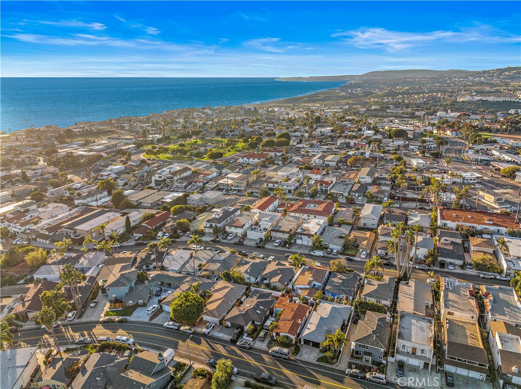 130 West Mariposa San Clemente, CA 92672 - Photo 32 of 43 an aerial view of residential building and ocean