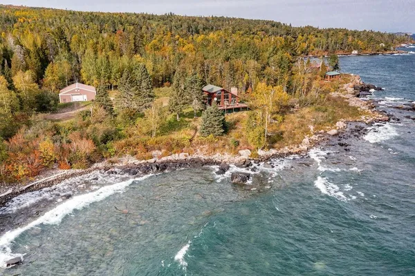 $920,000 | 4346 Highway 61, Two Harbors, MN 55616