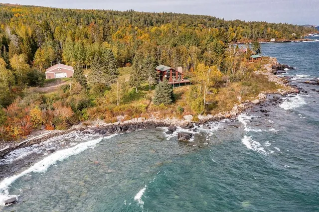 $950,000 | 4346 Highway 61, Two Harbors, MN 55616