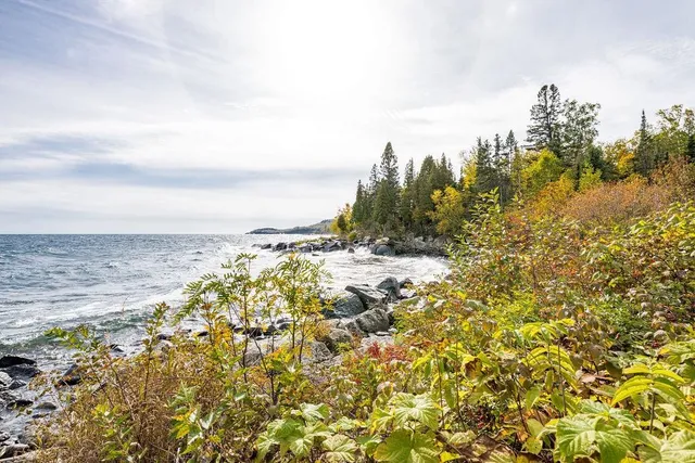 $950,000 | 4346 Highway 61, Two Harbors, MN 55616