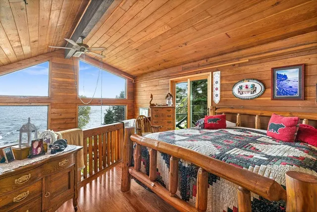 $950,000 | 4346 Highway 61, Two Harbors, MN 55616