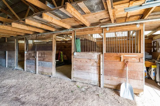 $950,000 | 4346 Highway 61, Two Harbors, MN 55616