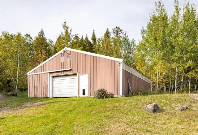 $950,000 | 4346 Highway 61, Two Harbors, MN 55616