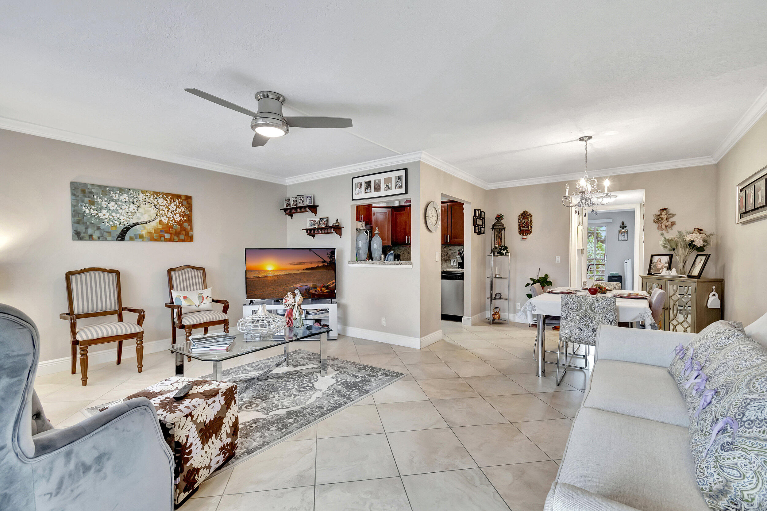 188 Suffolk F Boca Raton, FL 33434 - Photo 9 of 43 09_dsc_5948