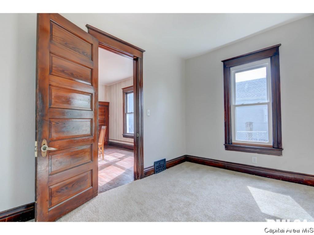 709 South 12th Street Springfield, IL 62703 - Photo 17 of 25
