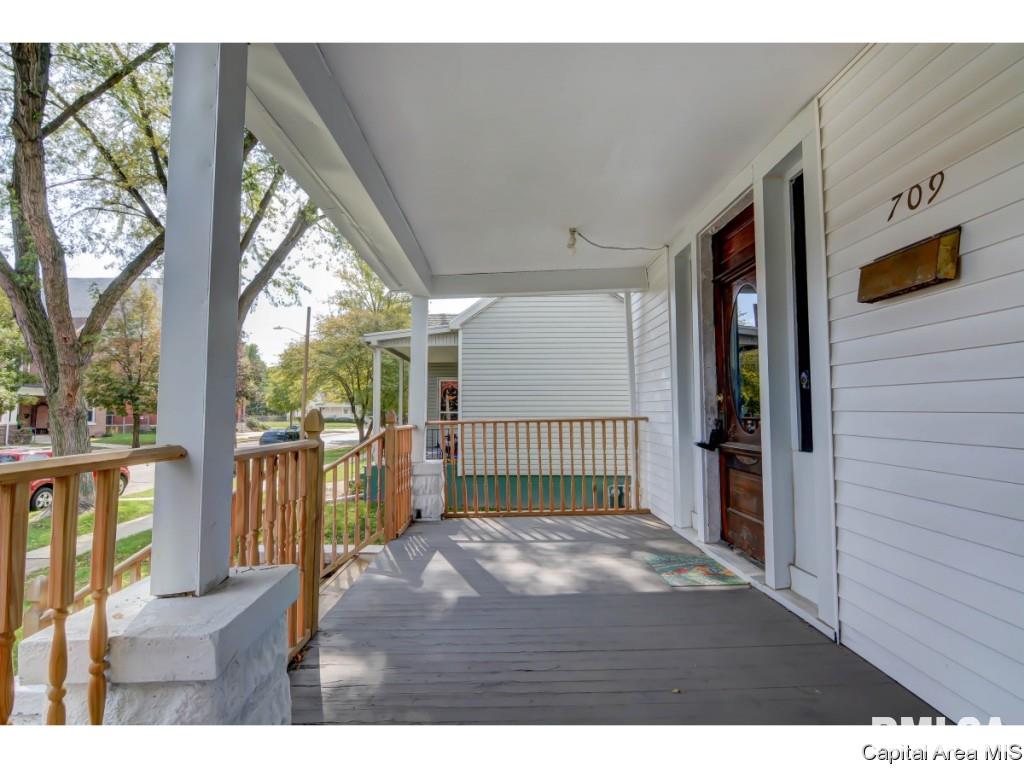 709 South 12th Street Springfield, IL 62703 - Photo 4 of 25