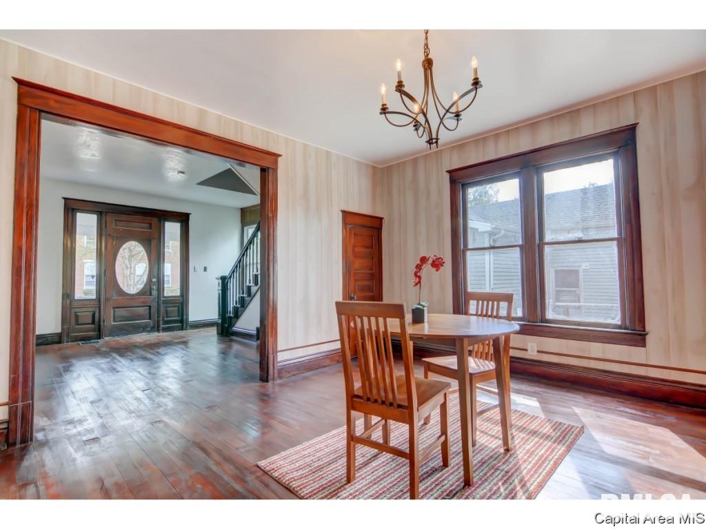 709 South 12th Street Springfield, IL 62703 - Photo 7 of 25
