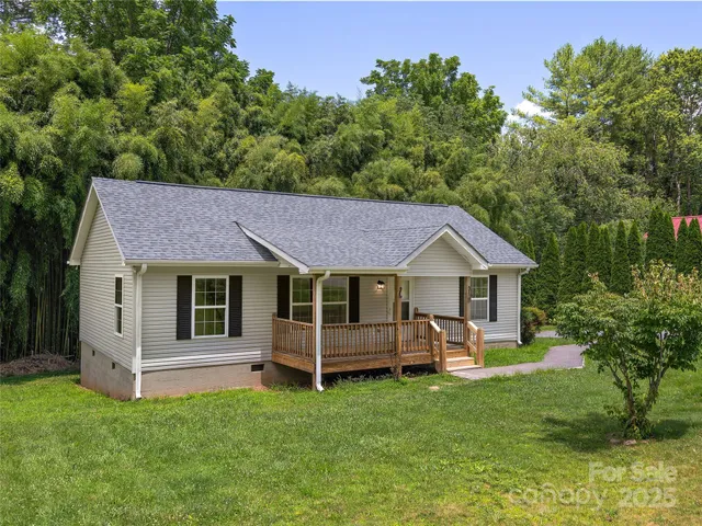 $319,000 | 19 Cedar Street, Canton, NC 28716